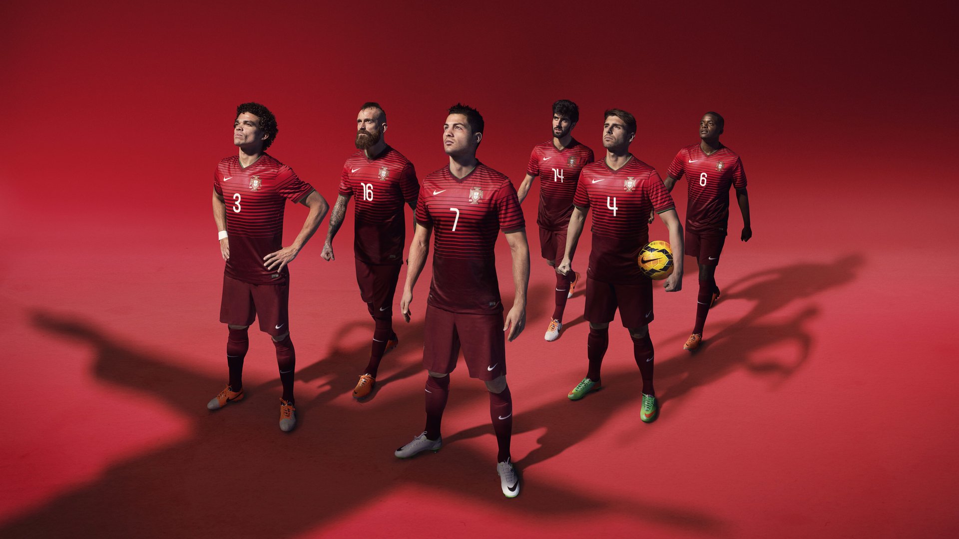 “马科斯·莫奇的防守压力与快速突破,成为阿根廷美洲狮队制胜的武器”