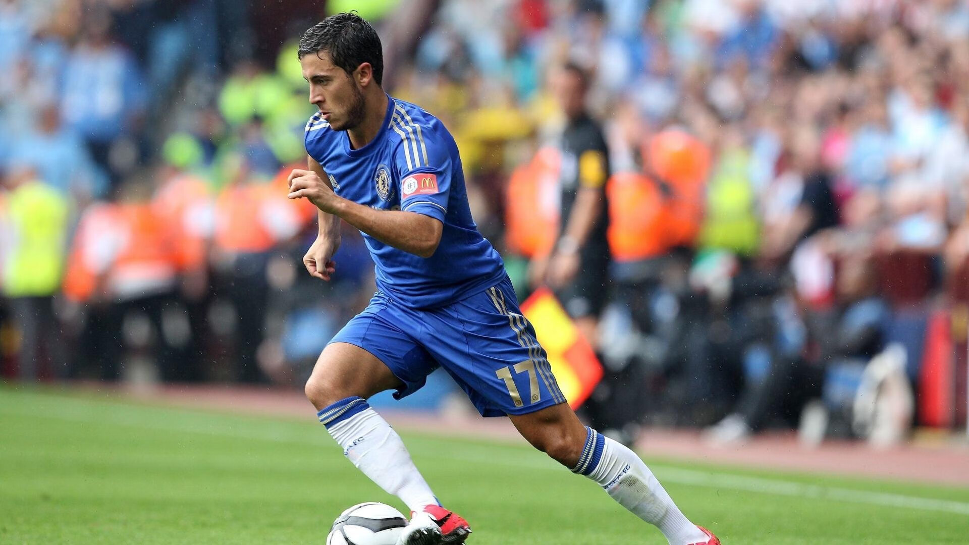 “马科斯·莫奇的防守压迫力，帮助阿根廷美洲狮队巩固世界地位”